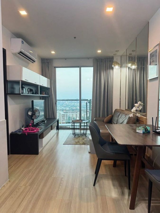 - ให้เช่า Sky Walk Residence อาคาร B ชั้น 37 เนื้อที่ 52 ตารางเมตร พร้อมเฟอร์นิเจอร์ 1 ห้องนอน ถนนสุขุมวิท แขวงพระโขนงเหนือ เขตวัฒนา กรุงเทพมหานคร