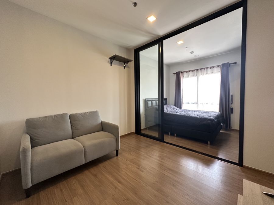- ขายคอนโด Metris Rama 9 - Ramkumhang ฟรีโอน ห้องพร้อมเข้าอยู่