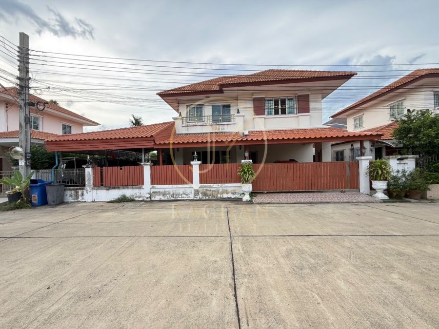 - บ้านเดี่ยวหลังใหญ่ ทำเลดี ราคาต่ำกว่าตลาด! เพียง 4.5 ล้านบาท พร้อมเข้าอยู่ หรือซื้อไว้รีโนเวททำกำไรก็คุ้ม! หมู่บ้านเนเจอร์ โฮม วงแหวน พระราม 5