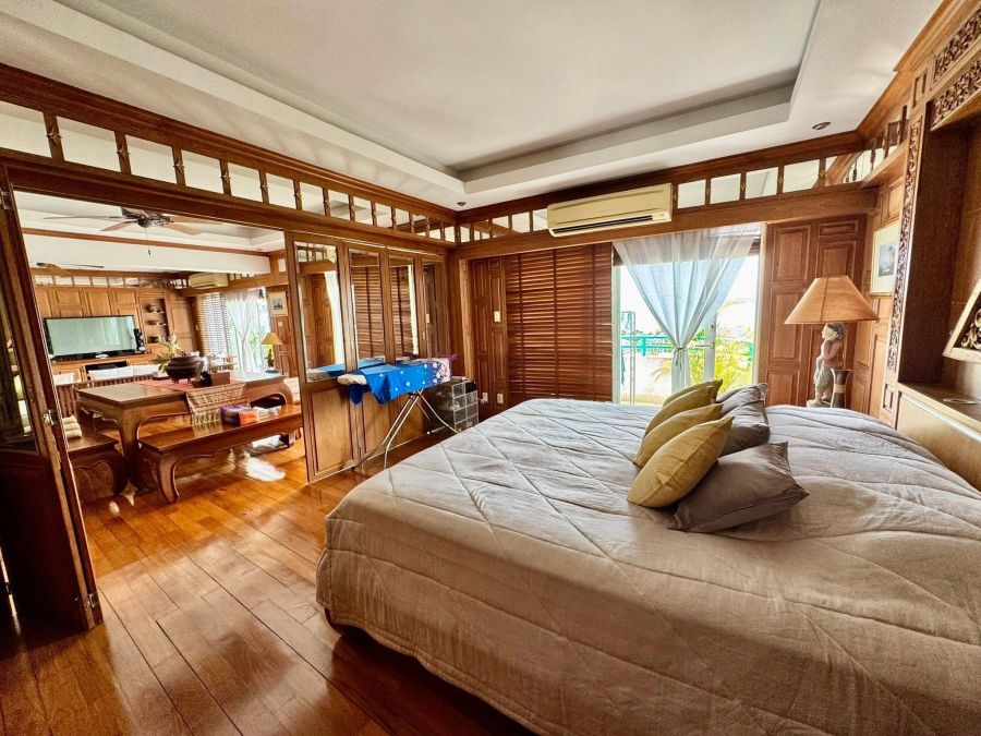 - 2 ห้องนอน 196 ตร.ม.ที่ สตาร์ บีช คอนโดเทล พระตำหนัก สำหรับขาย