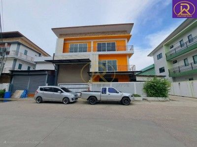 - ขายโกดัง/โรงงาน 3 ชั้น พร้อม Home Office และที่พักอาศัย เลิศจังแฟคตอรี่ บางกระดี่ 16 พระราม 2