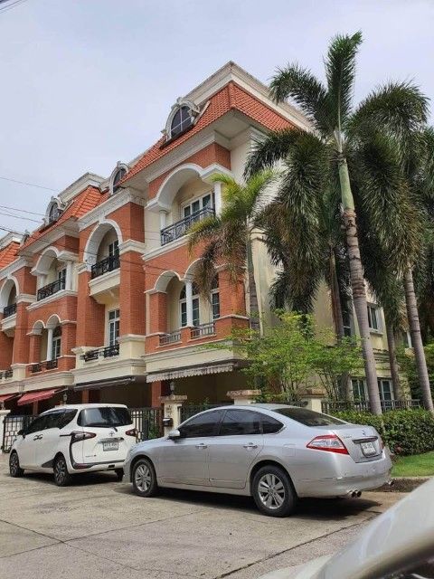 - ให้เช่าบ้าน Casa City ลาดพร้าว 3 ชั้น 3 นอดน 4 น้ำ แอร์เฟอร์ครบ เช่า35000บาท/เดือน ถนนเลียบด่วนเอกมัย รามอินทรา ซอยโยธินพัฒนา 3