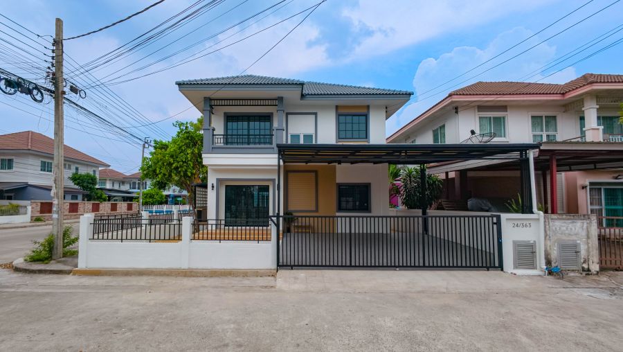- ขาย บ้านเดี่ยว 2 ชั้น หมู่บ้าน นนทวีวิลล์ 5 หลังมุม รีโนเวทใหม่ พื้นที่ 51.8 ตร.วา ทำเลมิตรไมตรี หนองจอก พร้อมอยู่