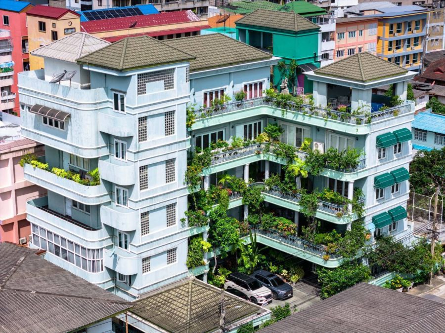 - ขายบ้านสวย 5 ชั้น ใจกลางเมือง พระราม 9 ซอย 35 ใกล้MRTรามคำแหง12 ใกล้The mall ทำเลนี้ราคานี้ไม่มีอีกแล้ว!!