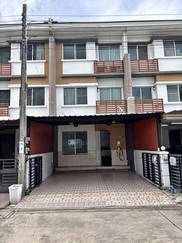 - ให้เช่าทาวโฮม3ชั้น เดิน 5 นาทีถึงโรบินสัน, Home Pro, Little Walk ลาดกระบัง มีที่ ชาร์จรถไฟฟ้า โครงการทาวพลัสอ่อนนุช