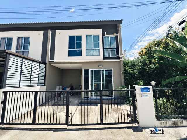 - ขาย ทาวน์เฮ้าส์ ราชพฤกษ์-345 ขนาด 27 ตร.วา 3 ห้องนอน 2 ห้องน้ำ เดินทางสะดวกใกล้โรบินสันราชพฤกษ์ 2,790,000 บาท