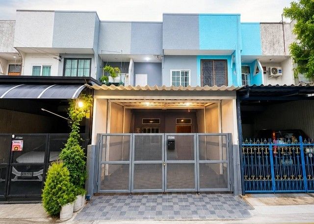 - ขายทาวน์เฮ้าส์2 ชั้น ราคา 2,490,000-รีโนเวทใหม่ทั้งหลัง 21.2ตร.ว. ดอนเมืองซ.เทิดราชัน41