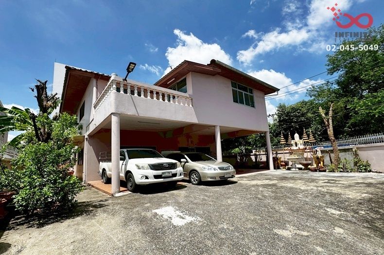 - ให้เช่าบ้านเดี่ยว 2 ชั้น 95 ตร.ว. ซอยนวมินทร์ 111 หลังมุม ใกล้ถนนเกษตร-นวมินทร์