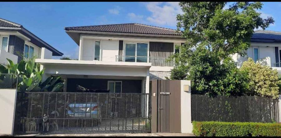 - ให้เช่า บ้านเดี่ยว โครงการ มัณฑนา ศรีนครินทร์-ร่มเกล้า เฟอร์นิเจอร์และเครื่องใช้ไฟฟ้าครบ พร้อมเข้าอยู่ ราคา 45,000 บาท/เดือน
