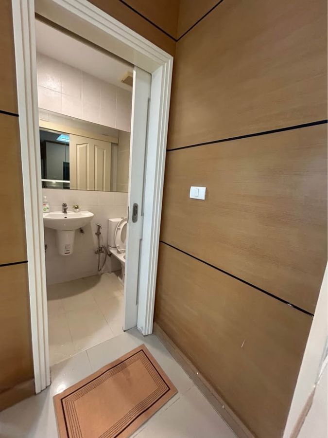 - ให้เช่าทาวน์โฮม 3 ชั้น บ้านกลางเมือง S-Sense พระราม 9-ลาดพร้าว รีโนเวทใหม่ เฟอร์ฯ ครบชุด!