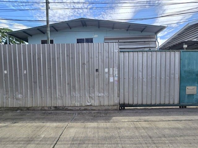 - โกดังให้เช่า Warehouse for Rent 400ตรม.ซอยบางแวก 51 ถนนราชพฤกษ์ ใกล้ห้าง seacon บางแค