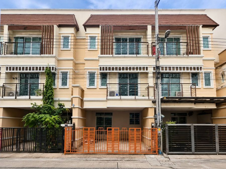 - โครงการเดอะทาวน์ พระราม 5 นครอินทร์ ซอยบางศรีเมือง 1 ถนนพระราม 5 นครอินทร์ จังหวัดนนทบุรี บ้านเปล่าราคาพิเศษ ต่ำกว่าประเมินธนาคาร
