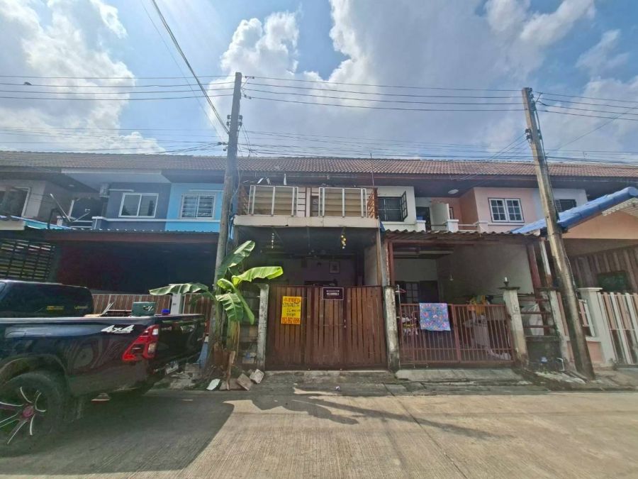 - ขายบ้าน 2 ชั้น หมู่บ้านฉัตรไพลิน ลาดหลุมแก้ว
