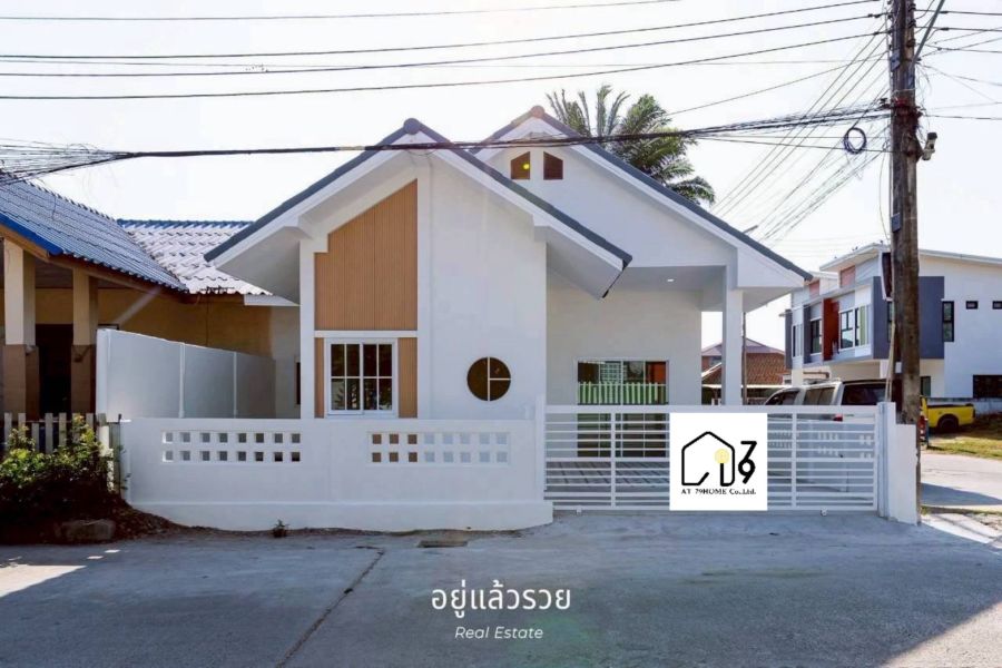 - ให้เช่าบ้านแฝดรีโนเวทใหม่ ใกล้วัดโขดหิน ใกล้มาบตาพุด ระยอง พร้อมเฟอร์นิเจอร์ครบ