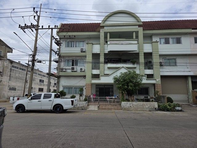 - ให้เช่าโรงงานพร้อมออฟฟิศ 3 ชั้น 980 ตารางเมตร โครงการ Factory Land 1 พุทธมณฑลสาย 5