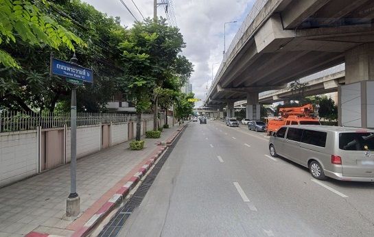 - ขายที่ดินพร้อมสิ่งปลูกสร้าง พระราม 6 ใกล้ โรงพยาบาลวิชัยยุทธ