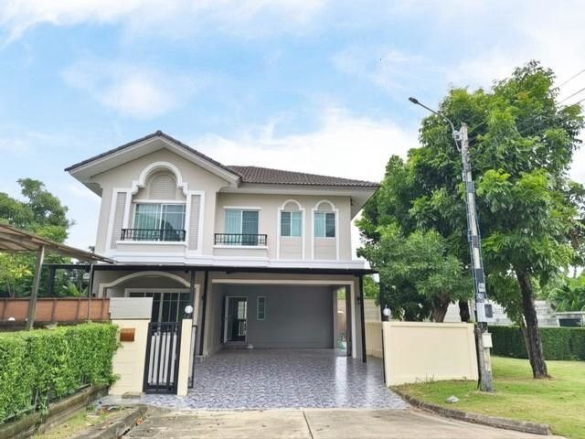 - ขาย บ้านเดี่ยวภัสสร เพรสทีจแปลงริมติดสวน บ้านไม่ต้องซ่อม 3 ห้องนอน 3 ห้องน้ำ 89.6 ตารางวา ตกแต่งสวย 5 นาทีถึงมอเตอร์เวย์