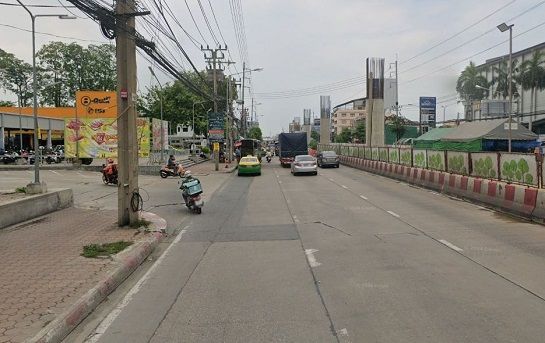 - ขายที่ดินพร้อมสิ่งปลูกสร้าง ติดถนนสุขสวัสดิ์ ใกล้ MRT ครุใน
