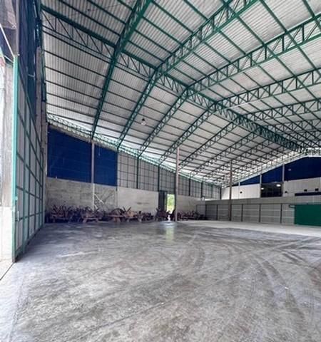 - ให้เช่าโกดัง-โรงงาน มีใบ รง.4 นาวุ้ง เมืองเพชรบุรี ขนาด 900 ตร.ม. สูง 14 เมตร มีไฟฟ้า 3 เฟสพร้อมใช้งาน