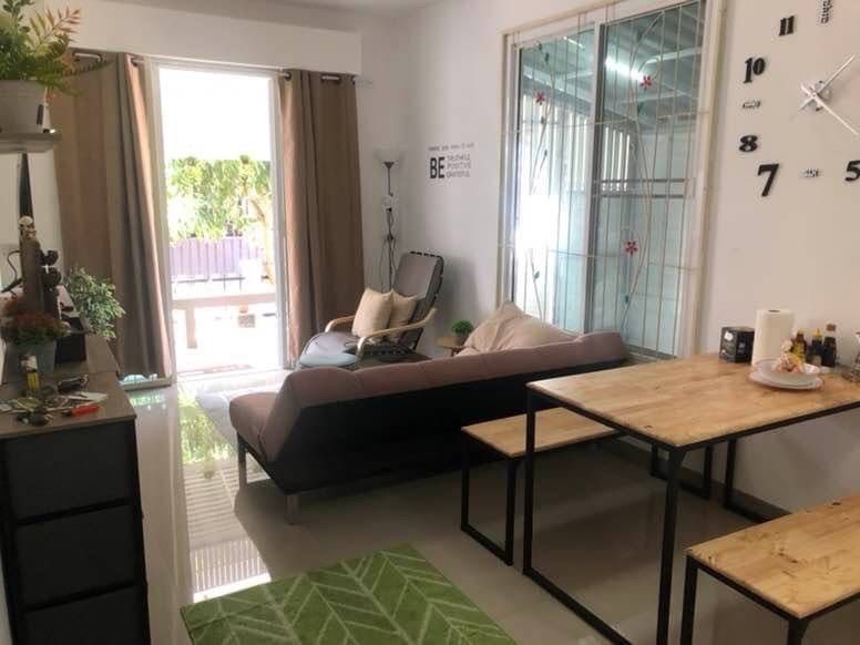 - บ้านแฝดพร้อมอยู่ ราคาต่ำกว่าท้องตลาด ใกล้ ม.เทคโนโลยีราชมงคลธัญบุรี