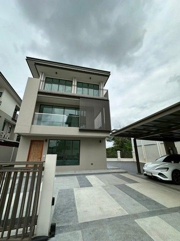 - ขาย บ้านเดี่ยว AQ Arbor พัฒนาการ ขนาด 97.1 ตร.วา 3 ห้องนอน 4ห้องน้ำ บ้านใหม่ 3 ชั้น พร้อมห้องทำงาน ใกล้สนามบินสุวรรณภูมิ 16,800,000 บาท