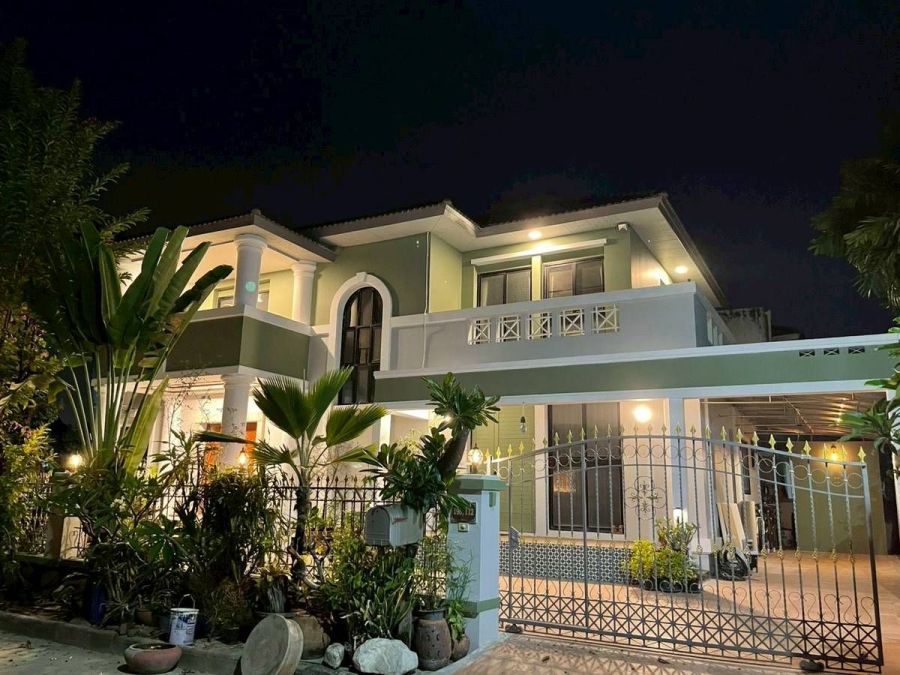 - ขายบ้านเดี่ยวหรู วินด์มิลล์ บางนา (Windmill Bangna) 109 ตร.ว. 4 ห้องนอน บ้านในสนามกอล์ฟ ทำเลดี ใกล้เมกาบางนา