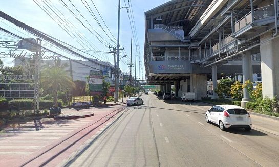- ขายคอนโดหรู สภาพดี ถนนศรีนครินทร์ ใกล้ Seacon Square ศรีนครินทร์