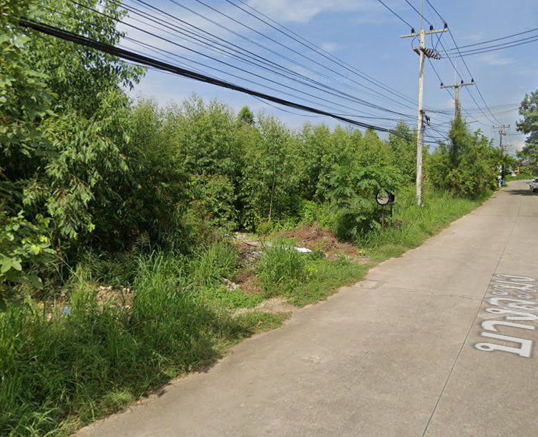 - ขายที่ดินติดถนนซอยบางละมุง1/1เนื้อที่ 5 ไร่ ใกล้ถนนสุขุมวิท3-700เมตร ใกล้ท่าเรือแหลมฉบัง-2กม. จ.ชลบุรี