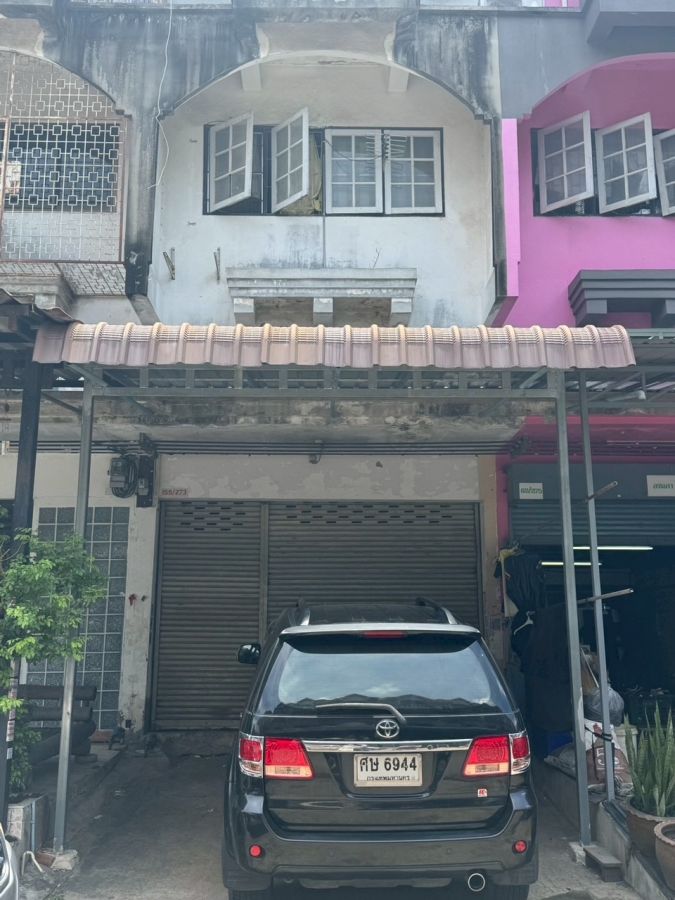 - อาคารพาณิชย์ ให้เช่า* ใกล้แยกมีนบุรี เดินทางสะดวก