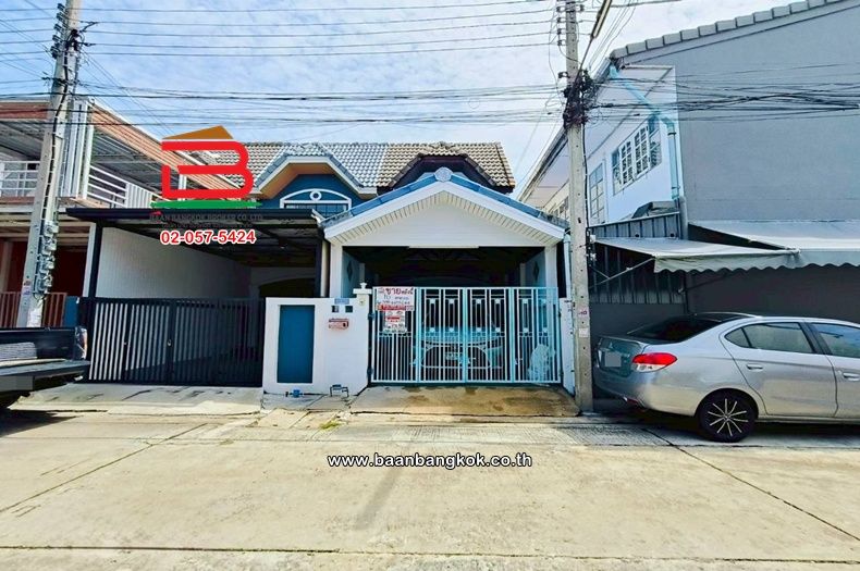 - ทาวน์เฮาส์ 2 ชั้น เนื้อที่ 16 ตร.ว. หมู่บ้านมนวดีบางคูรัด (ซอย 10) ใกล้สนง.เทศบาลบางคูรัด ถนนกาญจนาภิเษก ตำบลบางคูรัด อำเภอบางบัวทอง นนทบุรี