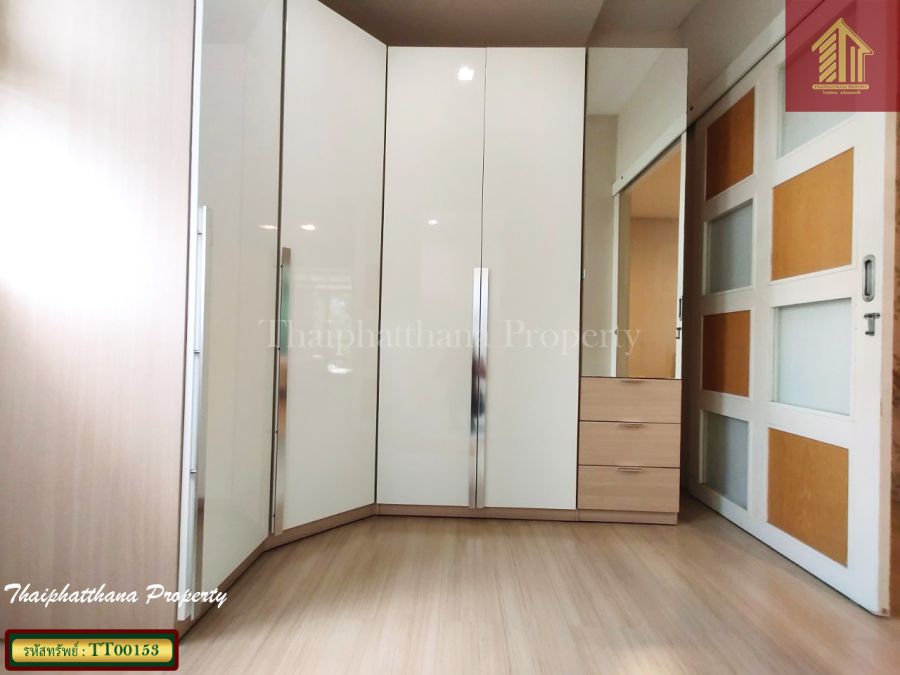 - บ้านใหม่ พระราม9-วงแหวน ทำเลกรุงเทพกรีฑา49 คู่ขนานมอเตอร์เวย์ ทาวน์โฮมหลังริมพื้นที่กว้าง