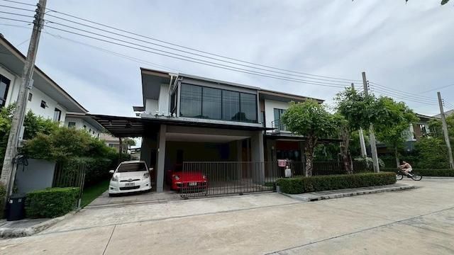 - ปล่อยเช่าบ้านเดี่ยวหรู 4 นอน 5 น้ำ (ห้องน้ำในตัวทุกห้อง) จอดรถ 4 คัน ตกแต่งครบพร้อมเข้าอยู่ เหมาะสำหรับผู้บริหารและชาวต่างชาติ