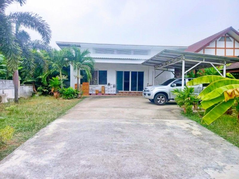 - MRTศูนย์ราชการนนทบุรี 500ม. 136ตร.ว. 544 ตร.ม. จอดรถได้ 10 คันขึ้นไป บ้านเดี่ยวชั้นเดียว 4 นอน 2 น้ำ