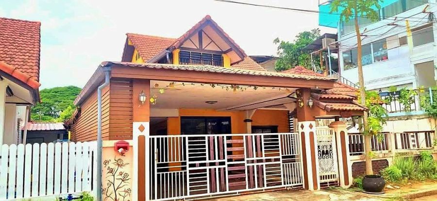 - ประกาศขายบ้านเดี่ยว 2 ชั้น 5 ห้องนอน หมู่บ้านพิมานเมืองเก่า ถ.กลางเมือง ขอนแก่น ปรับราคาด่วน! ลดแรง 6 แสน
