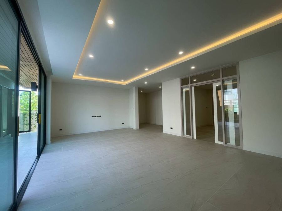 - Modern Luxury Pool Villa พลูวิลล่าหรูสไตล์ โมเดิร์น