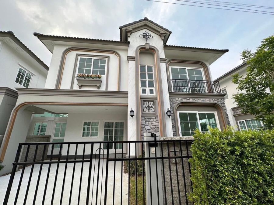 - ขายบ้าน Grandio บางนา กม.5 ใกล้ Mega บางนา บ้านสวย 4 ห้องนอน ติดแอร์ทุกห้อง