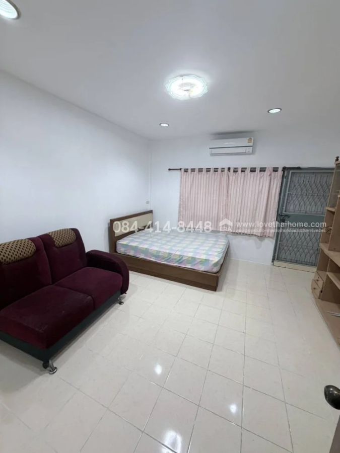 - ขายทาวน์โฮม 2 ชั้น 18 ตรว. แฮปปี้แลนด์ ใกล้เดอะมอลล์บางกะปิ ราคาถูก 2.79 ล้าน บ้านรีโนเวทใหม่สวย