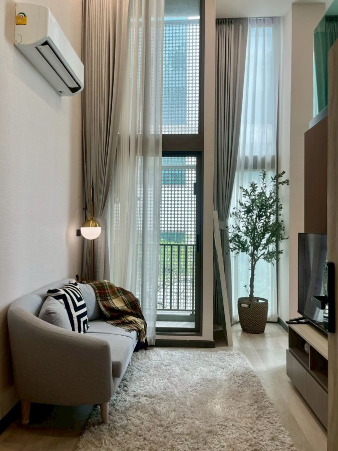 - ขายคอนโดใหม่ แบบ 1Bed Loft 35.04 ตร.ม. พร้อมเฟอร์ฯ GROOVE ลาดพร้าว 18 เขตจตุจักร กรุงเทพ