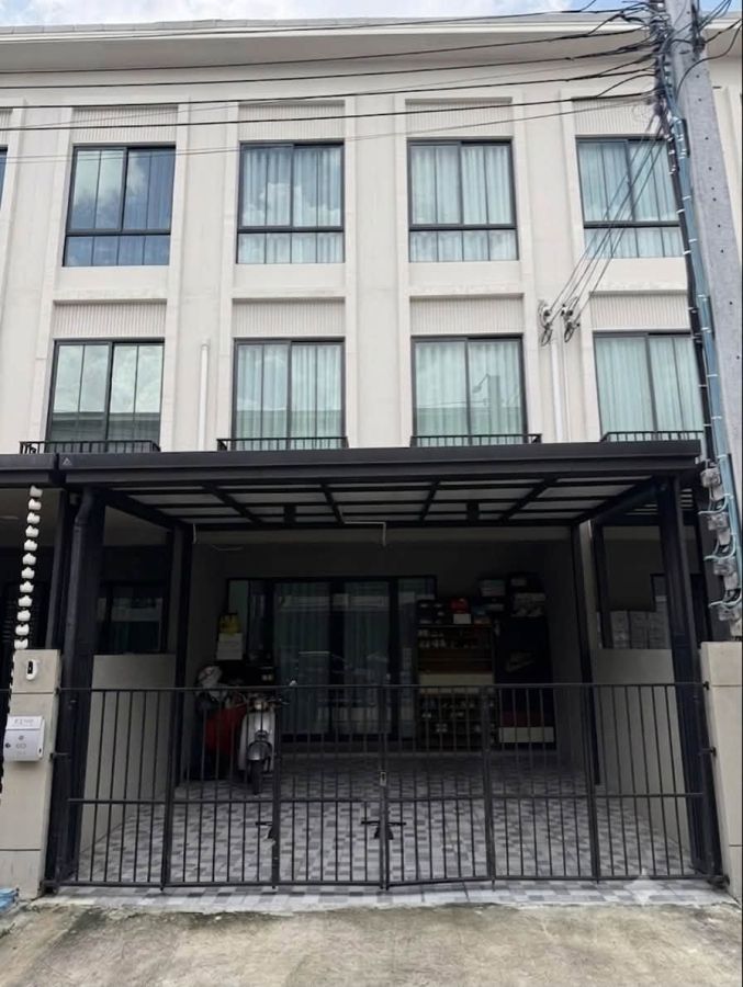 - ให้เช่าทาวน์โฮม 3 ชั้น โครงการ PATIO งามวงศ์วาน - ประชาชื่น 4 นอน 2 จอด