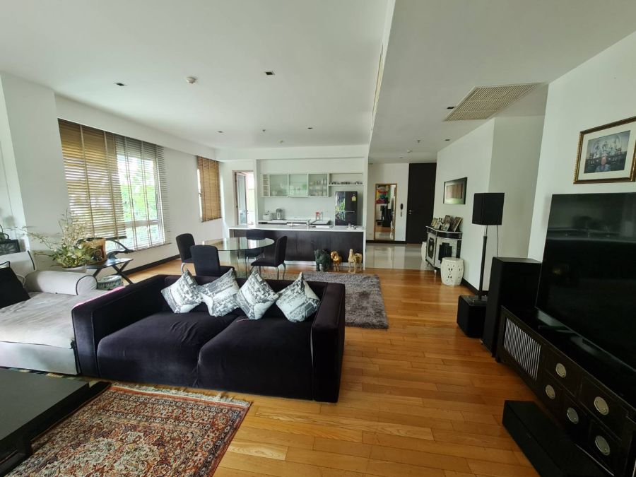- เจ้าของขายเอง คอนโด Penthouse โครงการ The Lofts Yennakart