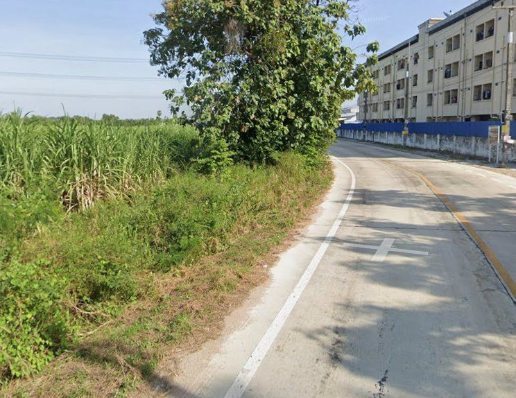 - ขายที่ดินหนองอิรุณ 52 ไร่ ติดถนนคอนกรีตใกล้ถนนจารุวร349 600 เมตร บ้านบึง ชลบุรี