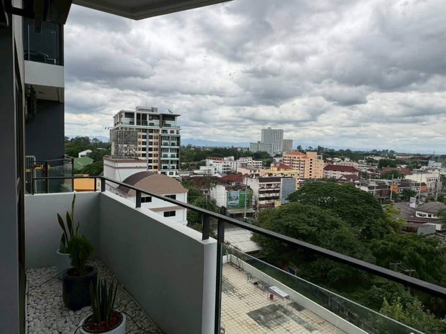 - คอนโดหรูย่านช้างคลานห้องสวยวิวดีบนชั้น10พร้อมอยู่