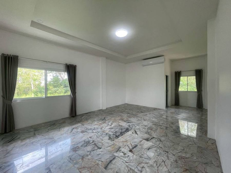 - บ้านรีโนเวทใหม่พื้นที่1ไร่วิวดอยบรรยากาศดี
