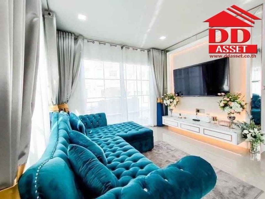 - For Rent Golden Neo Bangna-Suanluang บางนา (โกลเด้น นีโอ บางนา - สวนหลวง) บ้านหรู 2 ชั้นสไตล์อังกฤษ