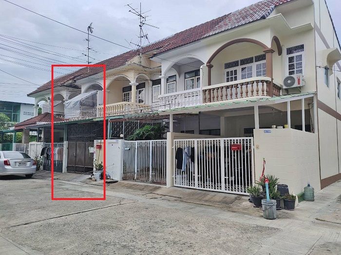 - ปล่อยเช่าทาวน์เฮ้าส์ 2 ชั้น หมู่บ้านเดือนทิพย์ 1 ซอยจรัญสนิทวงศ์ 37 ราคาถูก