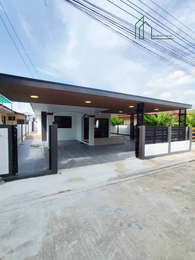 - บ้านเดี่ยว ชั้นเดียว หมู่บ้านมีนบุรีการ์เด้น ถนนราษฎร์อุทิศ48 มีนบุรี
