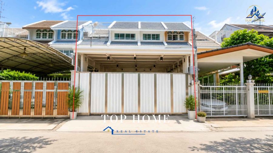 - ขายด่วน! ทาวน์โฮม 3.5 ชั้น รีโนเวทใหม่ทั้งหลัง ซอยสาธุประดิษฐ์ 40 ทำเลกลางเมือง พร้อมเข้าอยู่