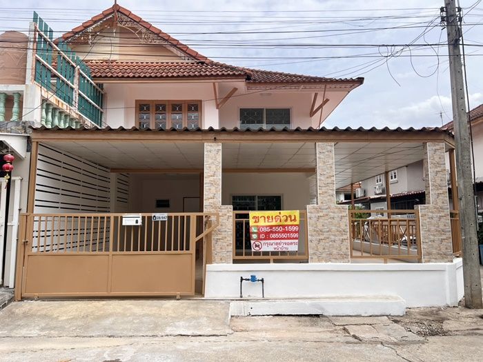 - ขายทาวน์เฮ้าส์ห้องมุม 2 ชั้น พฤกษา 9 ซอย 49 รังสิต-คลอง 3 ขนาด 7.4 ตรว. มี 3 ห้องนอน 2 ห้องน้ำ ที่จอดรถ ราคา 1,790,000.- สินเชื่อฟรี