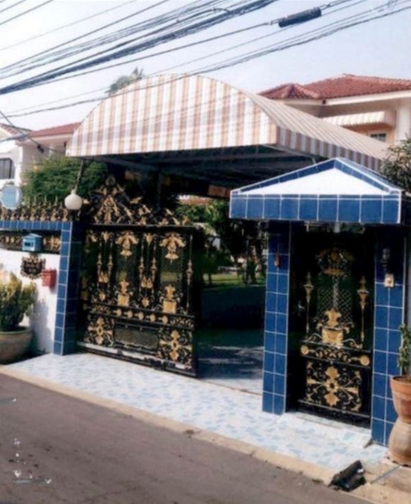 - ขายที่ดินพร้อมบ้านเดี่ยว 2 หลัง เนื้อที่ 201 ตารางวา ซอยทุ่งมังกร 22 แขวงฉิมพลี เขตตลิ่งชัน ใกล้สถานีรถไฟตลิ่งชัน 900 เมตร