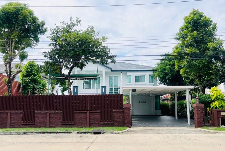 - ให้เช่าบ้านเดี่ยว วรารมย์ พรีเมี่ยม วัชรพล-จตุรโชติ พร้อมว่ายน้ำส่วนตัว แต่งสวย พร้อมอยู่